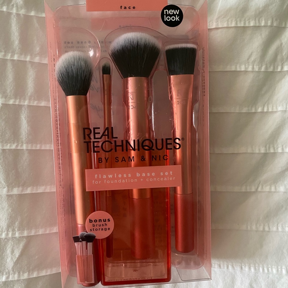 Real Techniques face brush set
